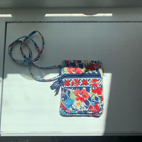 Sold - Picture 1 of 6